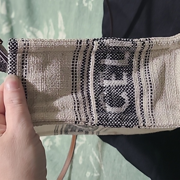 Cross body bag - Picture 3 of 4